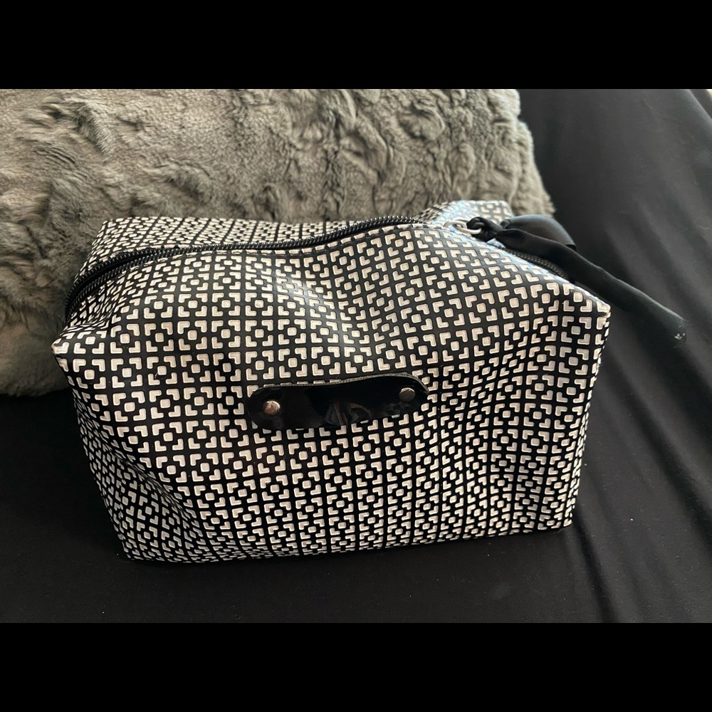Makeup bag